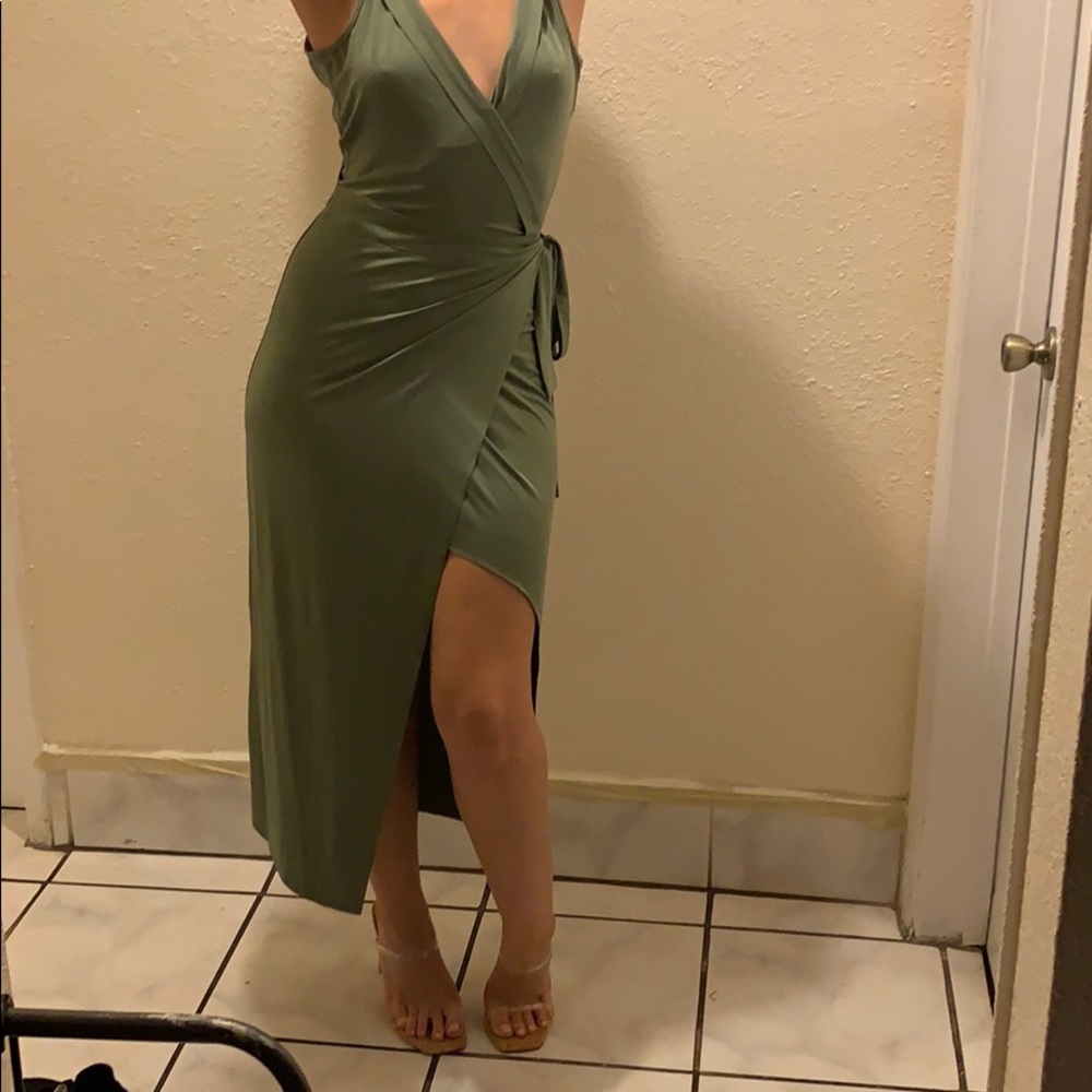 Green adjustable dress- S - Picture 4 of 4